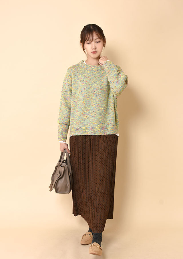 カラーMIXノットヤーンクルーネックプルオーバーニット