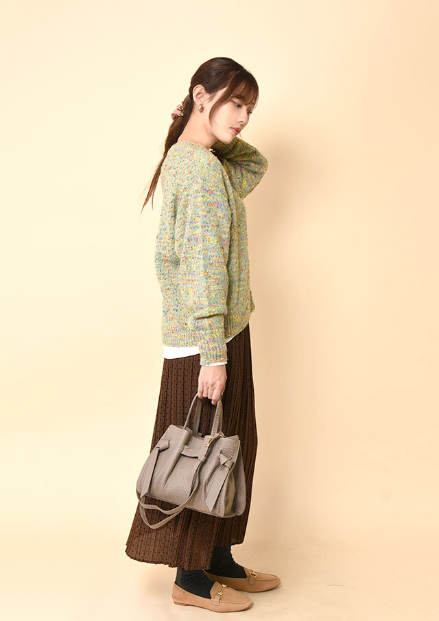 カラーMIXノットヤーンクルーネックプルオーバーニット