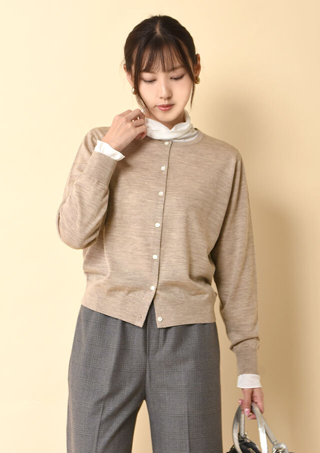 16Gビエラウールクルーネックカーディガン