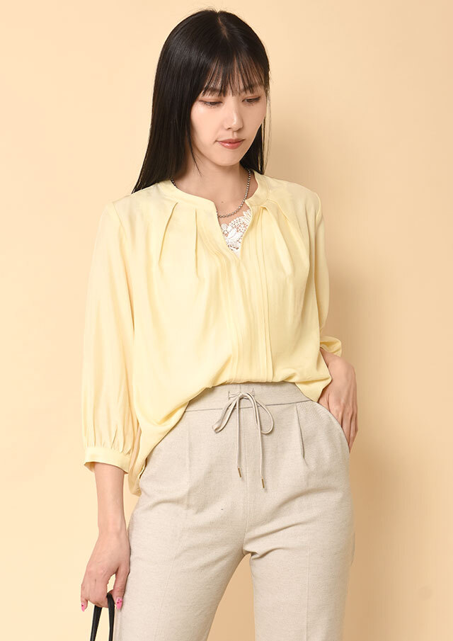 ◆テトロンデシンタックキーネックプルオーバーブラウス【H8565142】【26】