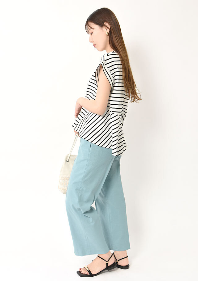 languageビジューボーダーtops ボーダービジュー付きプルオーバーカットソー