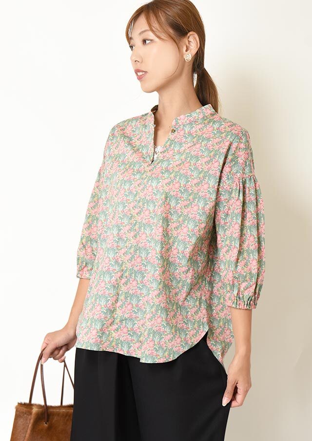 リバティプリント  バックギャザープルオーバーブラウス