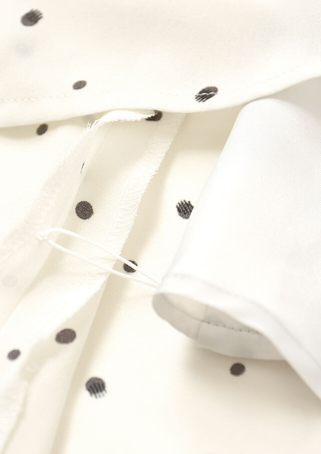LITMUS HerPraha　オーバーレイスカート Litmus Herpraha オーバーレイスカート 白