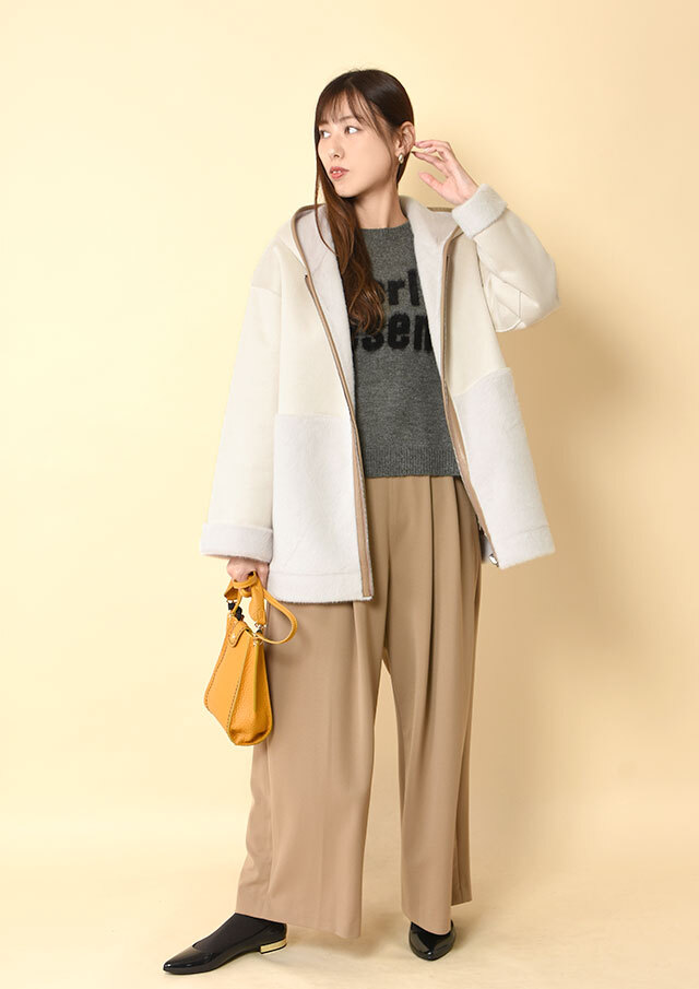 フェイクムートンリバーシブルフーデッドミドルコート