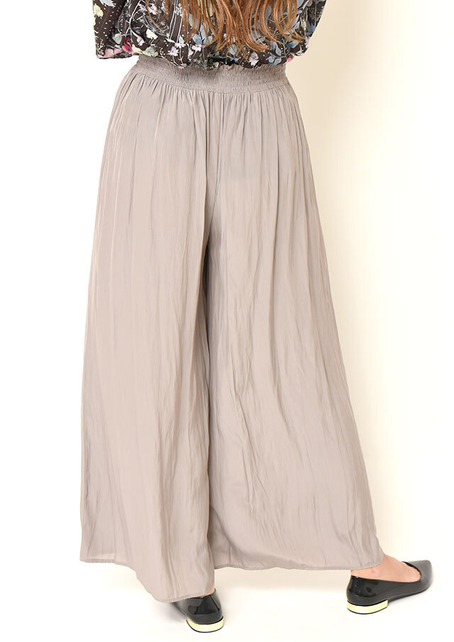 割繊デシンギャザーパンツ