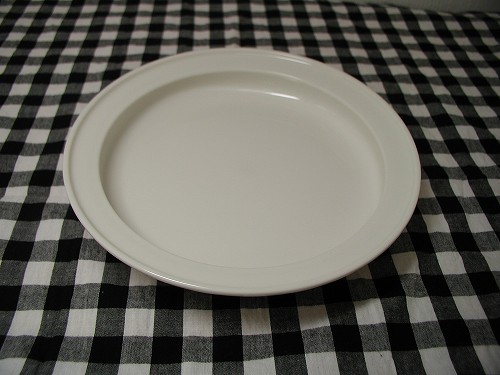 子どもの食器 ユニバーサルプレート １６ ５ｃｍ 木のおもちゃｈａｎａ