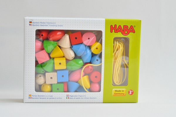 ひも通し　ハバ社(HABA)　カラービーズ・６シェイプ