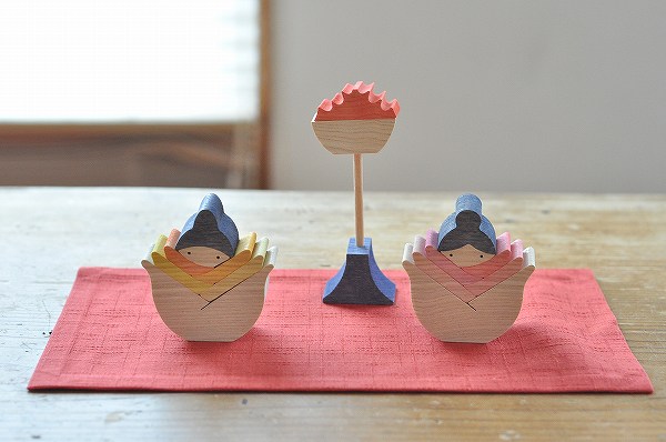 雛人形　遊プラン・小黒三郎　ばらの花びな