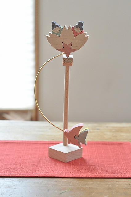 桜びなと蝶の親子