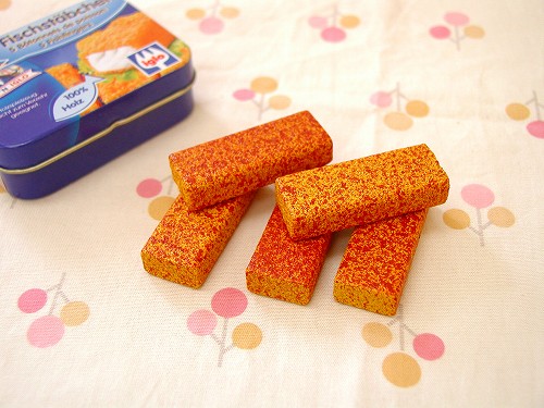 ままごと・食材　エリツィ社(Erzi)　エリツィ・缶入フィレオフィッシュ