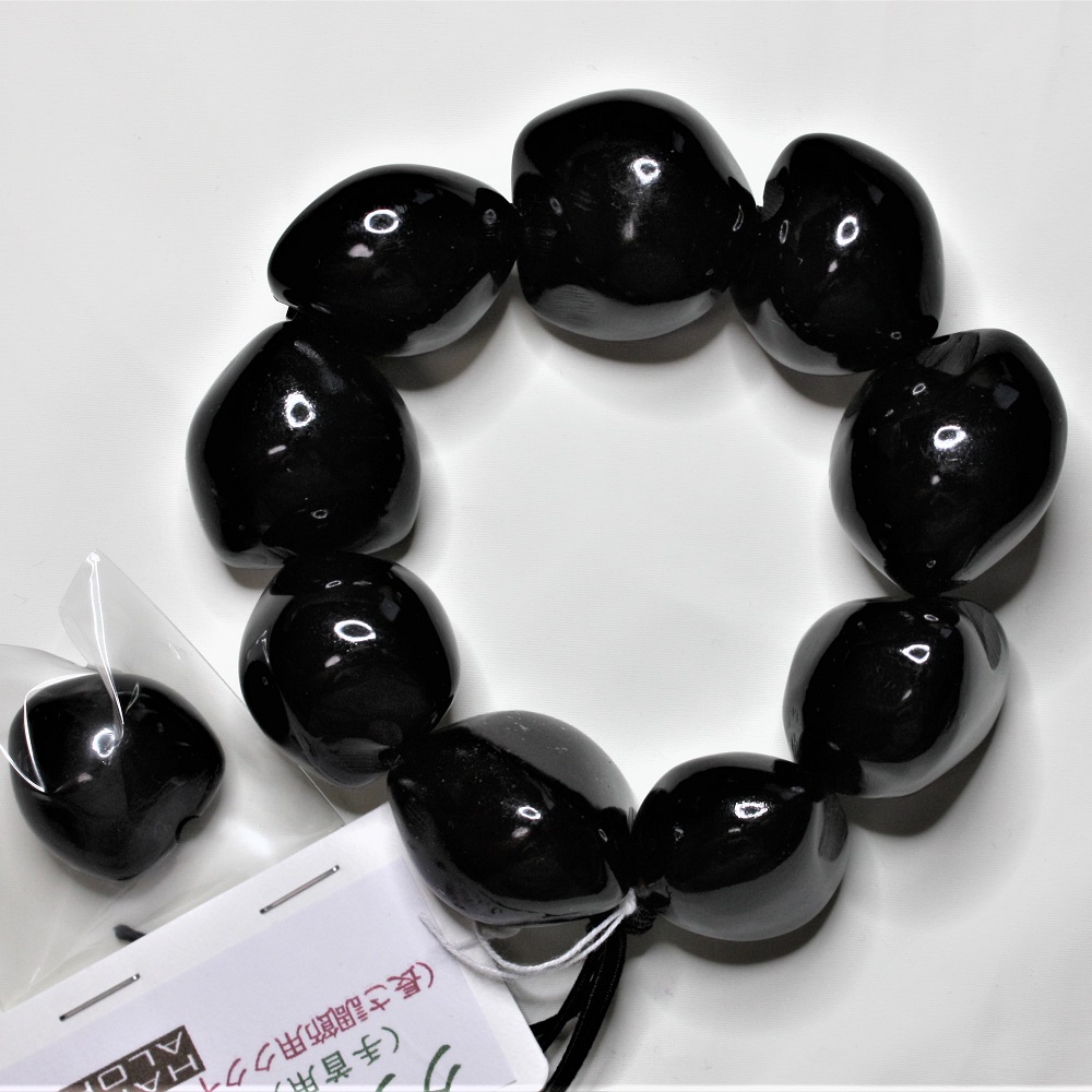 ククイ　黒色　リストレット