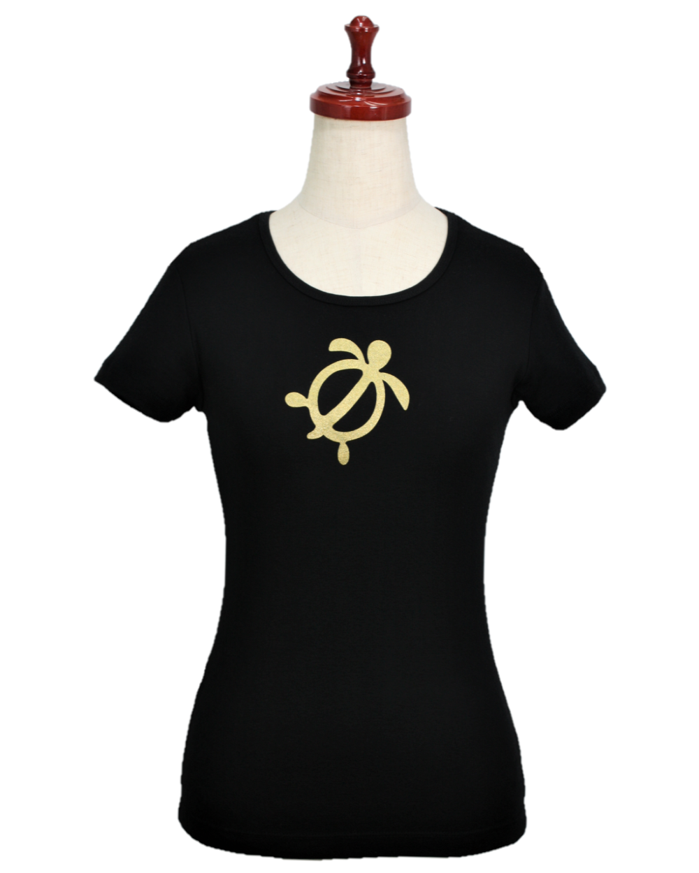 ブラックの地色にレグホ－ン色の海の神様　“ホヌ”　のワンポイント模様が可愛らしいTシャツです。