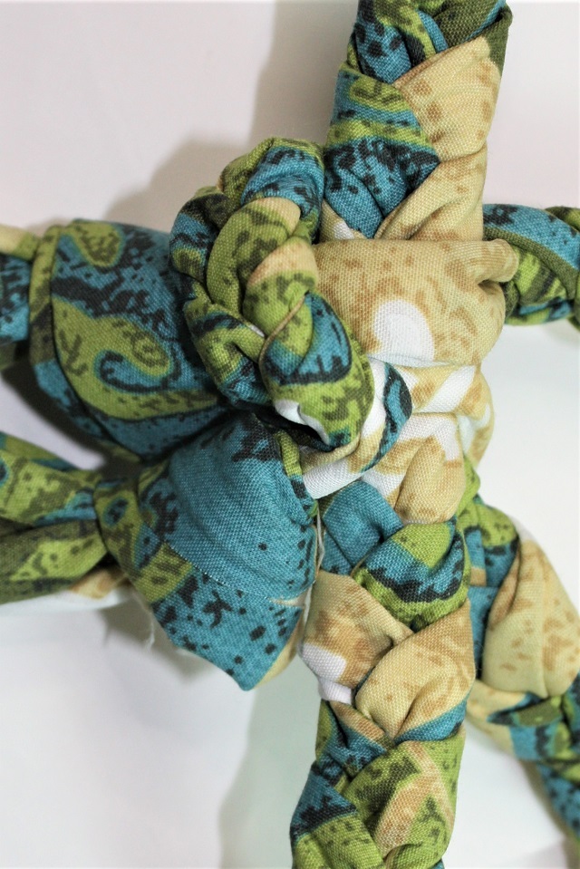 イプへケ　ハワイ製　ツヤあり カウラ紐付き イプヘケの紐Kaula(カウラ)【HANA ALOHA】しっかりと編み込まれた