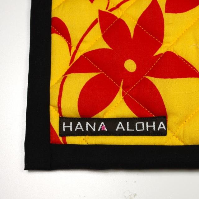 イプヘケマットPale(パレ)【HANA ALOHA】明るいサンフラワ－地に