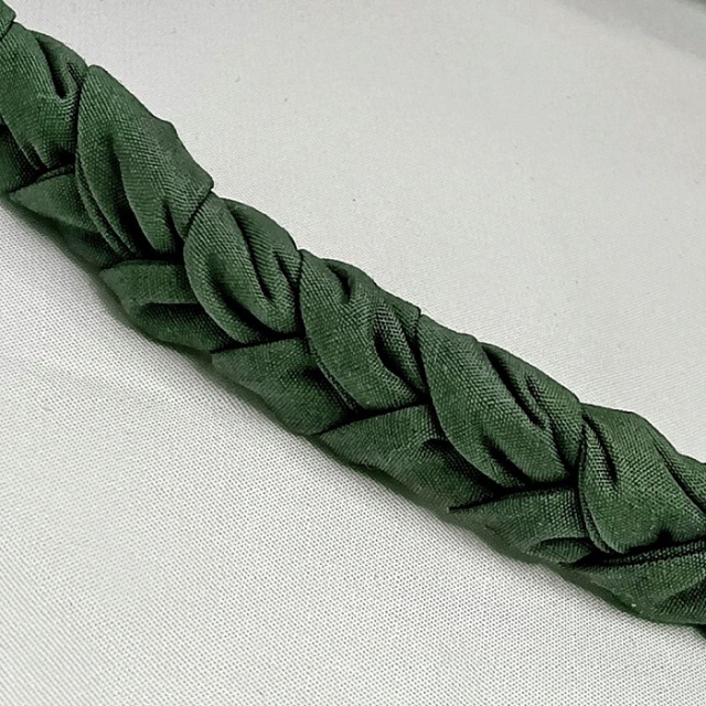 《ボトルグリ－ン単色のKAULA》　イプヘケの紐Kaula(カウラ)　ib-103　使うほど手になじむイプヘケの紐Kaula(カウラ)　ib-103