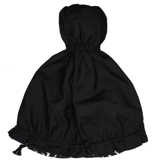 黒地に白いレフアがまぶしい美しい模様　着脱簡単な一体型のウリウリケ－ス