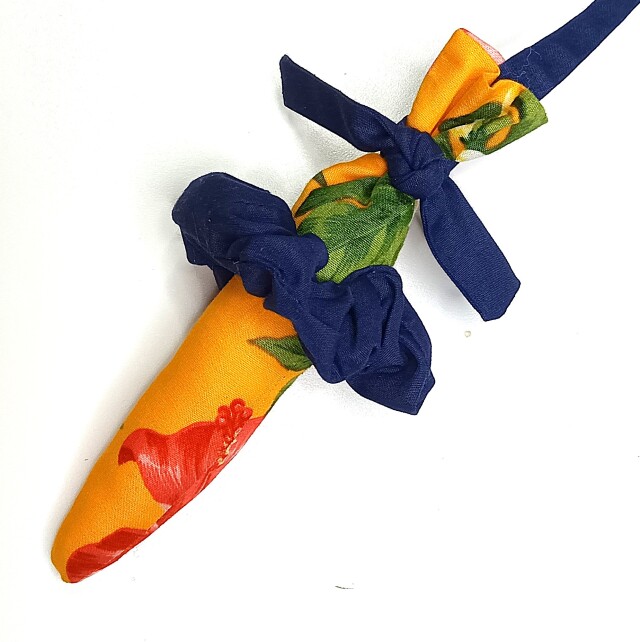 set-179プイリキーパー 山吹色地に赤いハイビスカス模様　