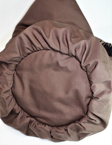 イプケース【HANA ALOHA】黒に、高級感のあるゴールドのハイビスカスと