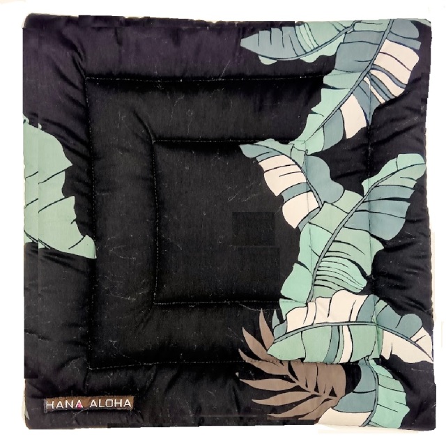 《 set-058 -pale-118-黒地に白、グレ－、トープグレ－、ダークミントグレ－の葉模様》 スタンダ－ドタイプ