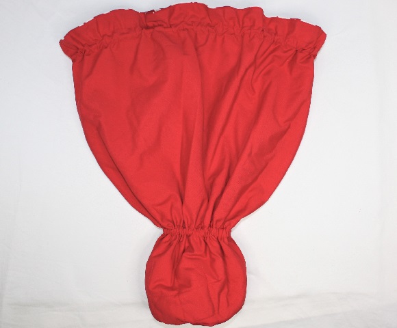 set-119  赤地に白い花と葉模様が明るい感じの、一体型のウリウリケ－ス