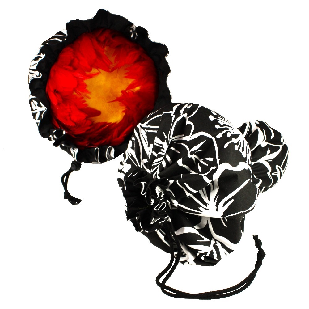 黒地に白いレフアがまぶしい美しい模様　着脱簡単な一体型のウリウリケ－ス