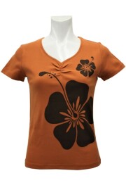 フラTシャツ　れんが色のフラTシャツ vネックギャザー こげ茶色のハイビスカス柄