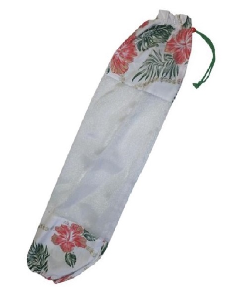 白地に赤いハイビスカスと緑の葉模様。白いオ－ガンディ－使用のパウケ－ス