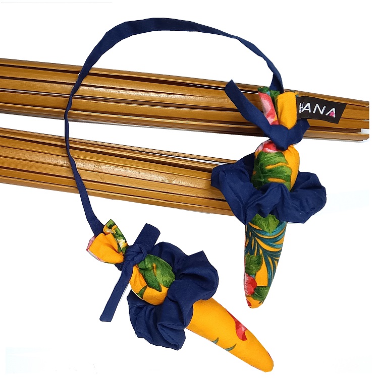 set-028プイリキーパー 山吹色地に赤いハイビスカス模様　