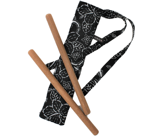 set-040  黒地に刺し子風タッチのちいさな花、葉模様がシックなカラアウケ－ス