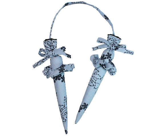 set-091　　水色地に、紺色のプルメリア、モンステラ、タロの葉模様のhanaalohaオリジナルのプイリキ－パ－です。