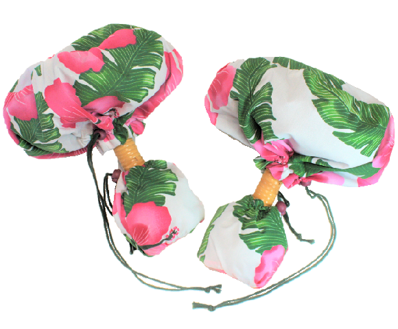 set099 白地にピンクのハイビスカスとモスグリ－ンの葉模様と裏布がマッチして　くっきりとした　すてきなウリウリケ－ス