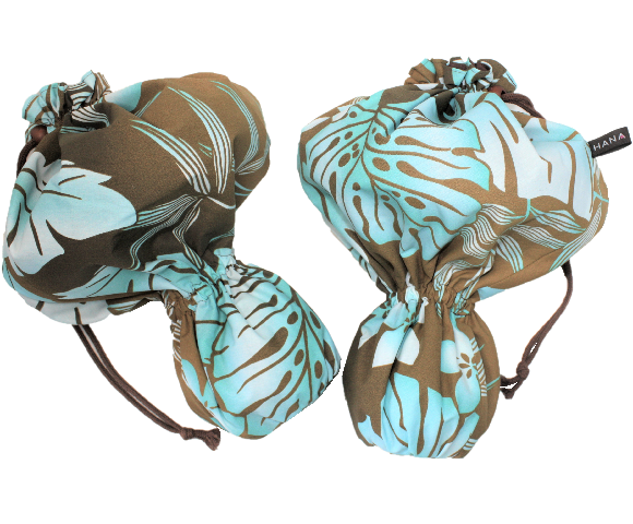 set-104 ブラウン地に水色と白の濃淡のプルメリア、モンステラ、バナナの葉模様のウリウリケース