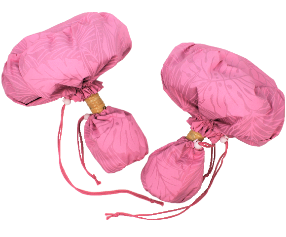 ピンク地にサーモンピンクの地模様、スタンダ－ドタイプのウリウリケ－ス