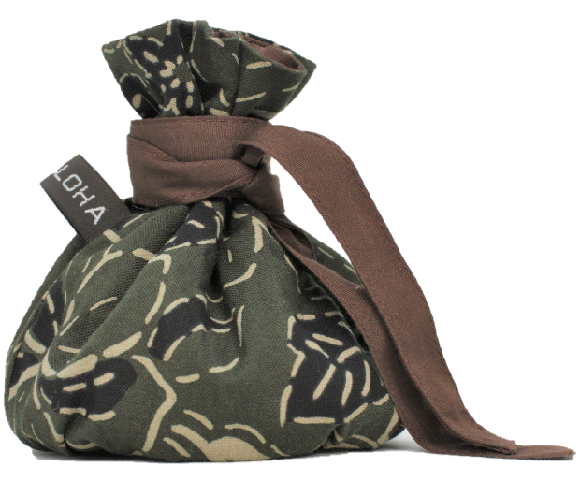 set-133 モスグリ－ンの刺し子風模様紐が茶色の使いやすいイリイリケ－ス