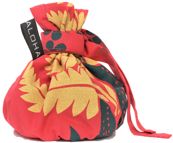 ロ－ズ地に、ジェイブル－のラウアエと黄色の葉模様。丁寧に作られたイリイリケ－スです。