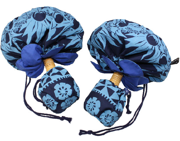 紺地に水色のカヒコ柄の花びらタイプのウリウリケ－ス