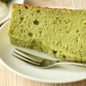砂糖不使用！低糖質抹茶シフォンケーキ