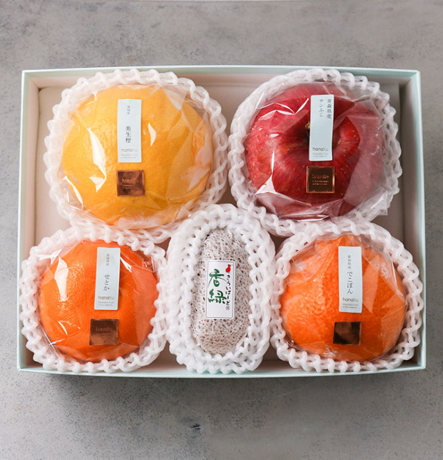 送料無料】旬のフルーツ詰め合わせ（4~5種類） | hanafru