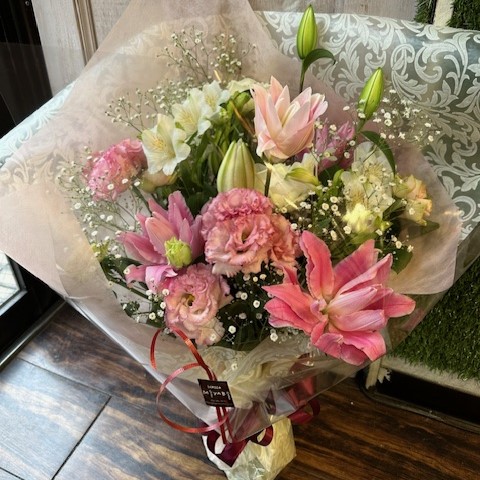 花束　ユリ　バラ　ピンク　[B-5000-6]