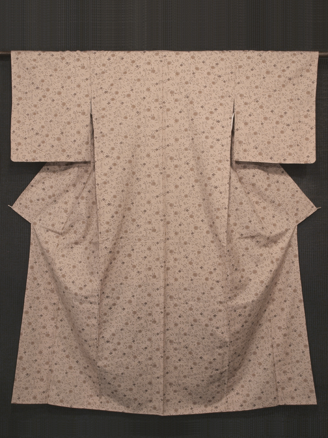 水柿色（みずがきいろ）地 唐花文様 型染め 真綿紬 袷