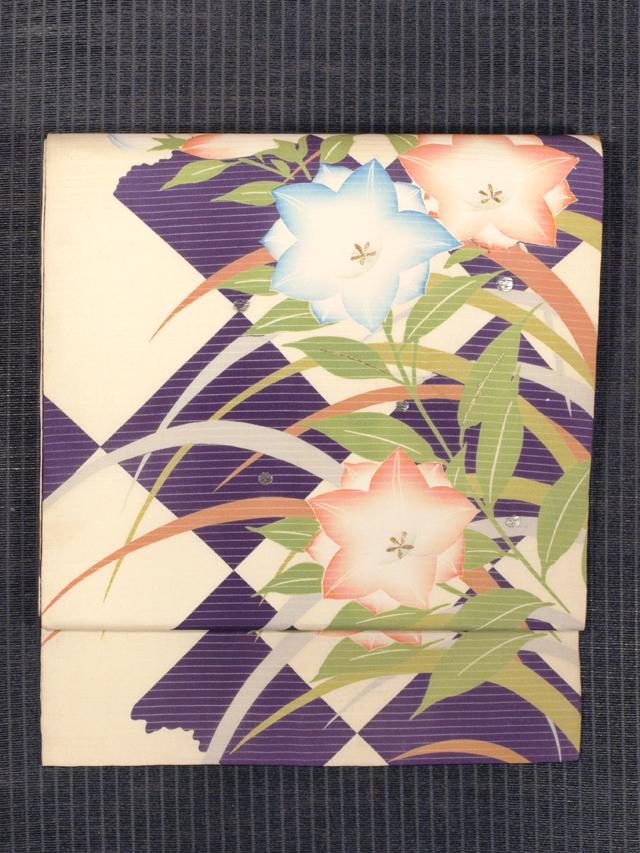 市松に露芝と桔梗文様 型染めに手刺繍 絽 名古屋帯　