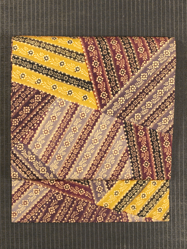 縞に小花の切りばめ文様 型染め 名古屋帯