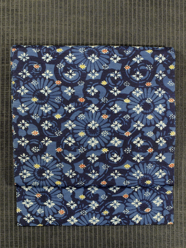 菊唐草に小花文様 型絵染め 真綿紬 名古屋帯