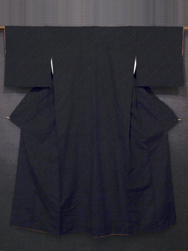 黒色地に縦縞に丸文様 真綿紬 袷
