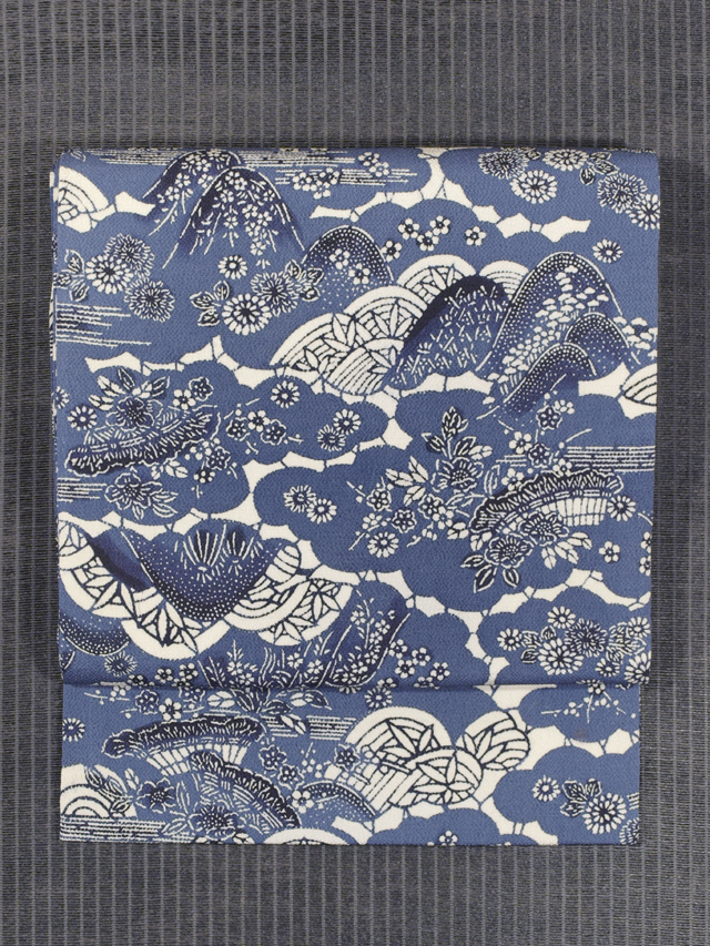 雲取りに遠山と草花文様 型絵染め 名古屋帯