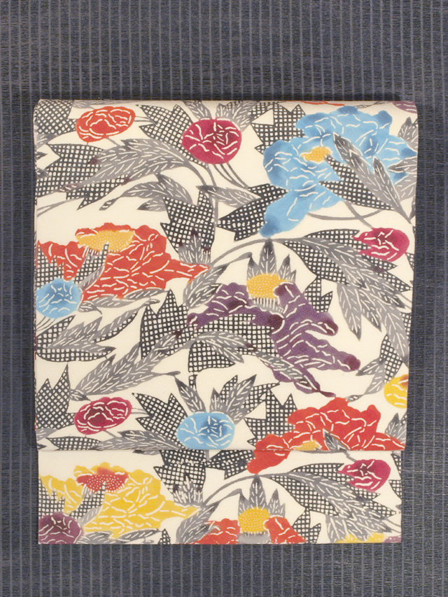 椿唐草文様 型絵染め 名古屋帯