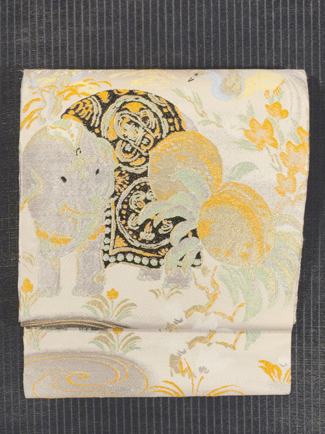 桃に鳥と象文様 錦織り 名古屋帯