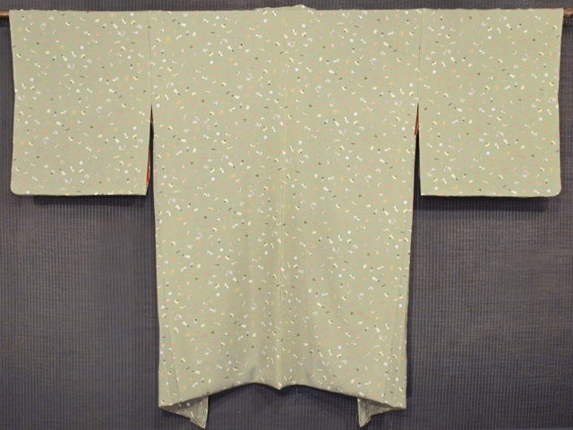 鶸茶（ひわちゃ）色地 郷土人形と郷土玩具文様 型染め 羽織 袷