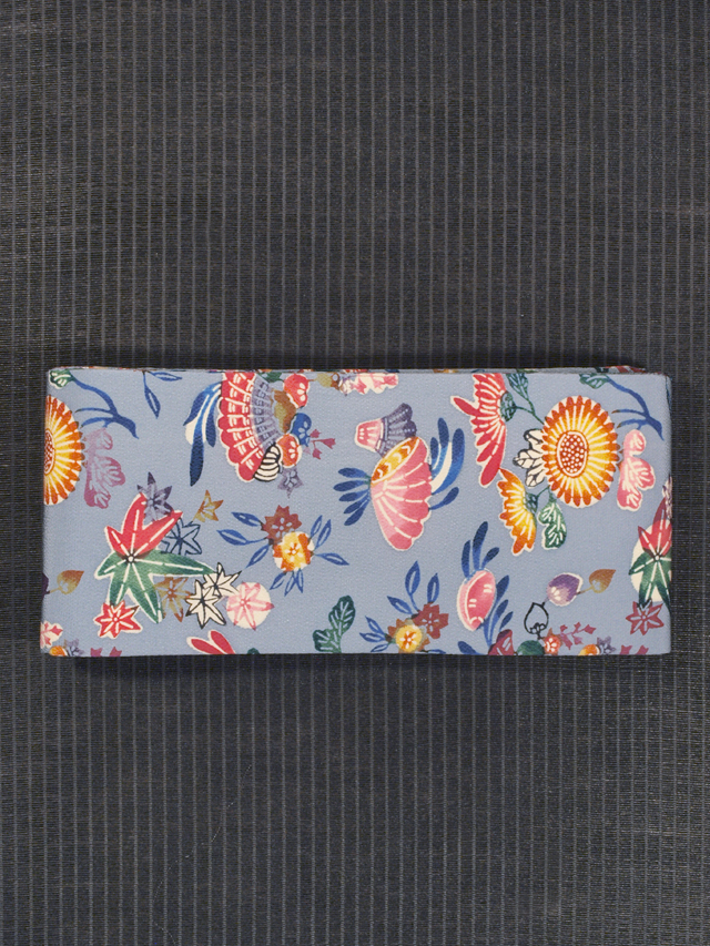 貝に草花文様 型染め 半巾帯