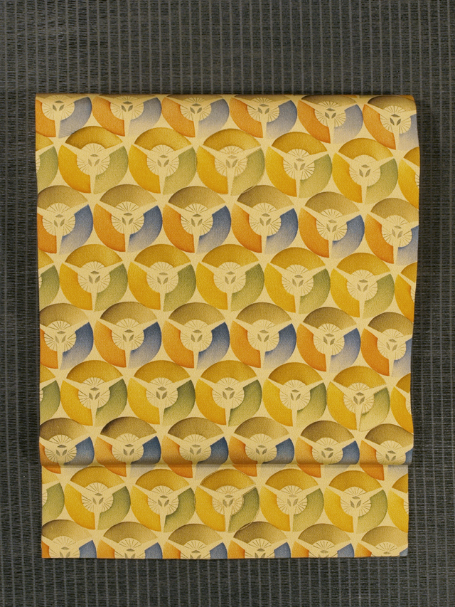 a*a様 美品★正絹　型染め　全通柄　染め模様の名古屋帯　立涌柄　白ベース　古典 帯のアトリエ花邑 hanamura 銀座「秋草文様 型染め 絹縮み